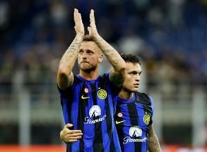 经纪人：阿瑙假期训练为新俱乐部做好准备，维也纳快速对他感兴趣